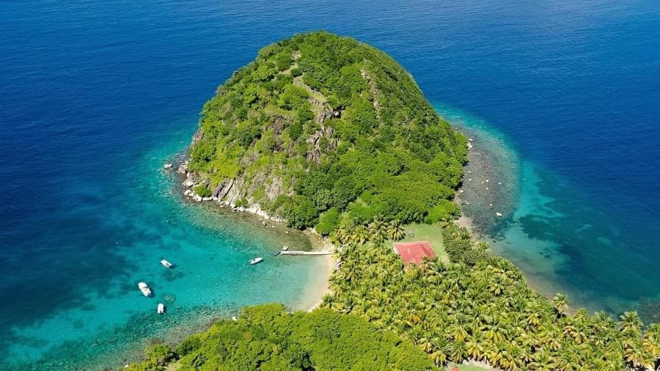 Villa Cana Et Son Spa A Terre De Haut Bagian luar foto