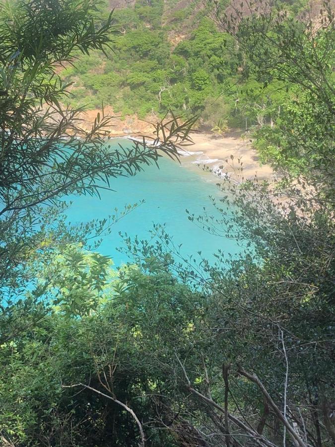 Villa Cana Et Son Spa A Terre De Haut Bagian luar foto