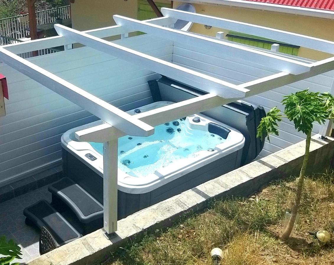 Villa Cana Et Son Spa A Terre De Haut Bagian luar foto